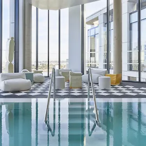 https://the-collective-canary-wharf.cambridgehotelsuk.com