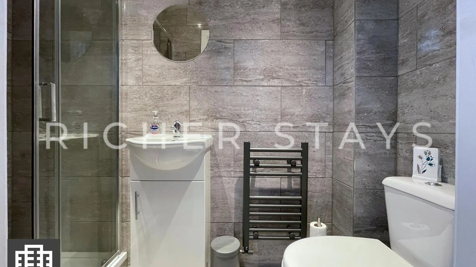 Hackney Suites - En-Suite Rooms & Amenities Londra Hotel